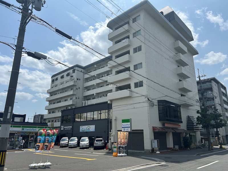 クエスト御池 外観