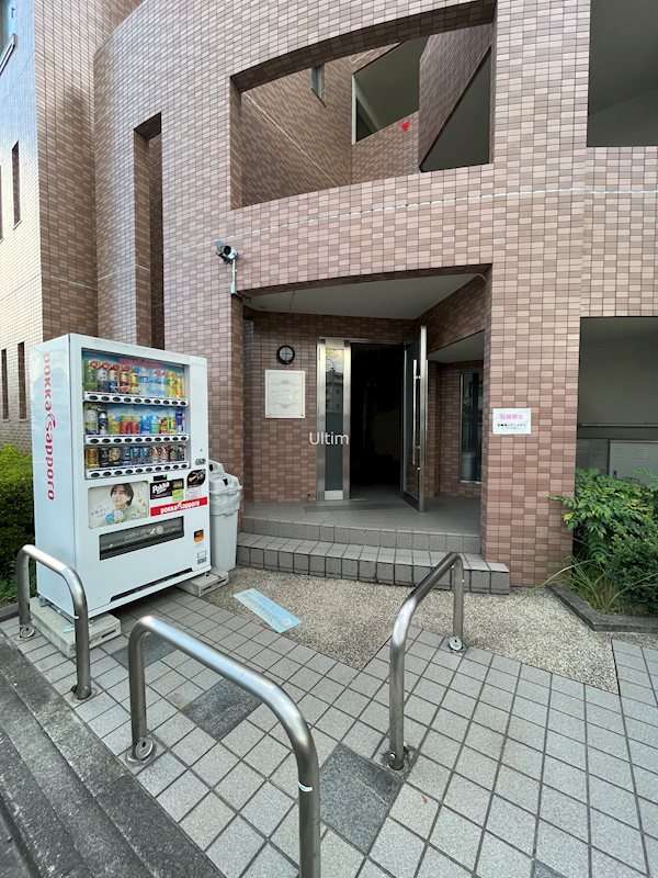 エリーフラッツ西ノ京 外観