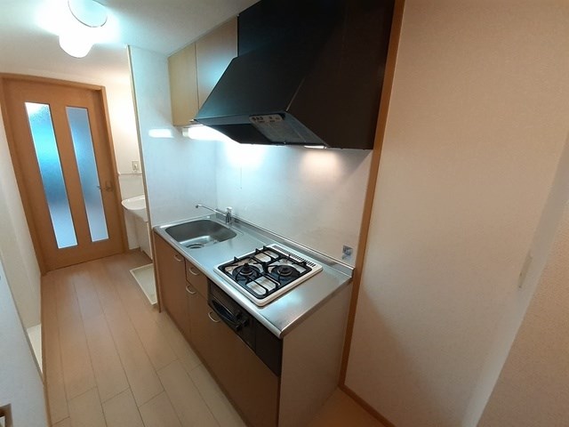 ジェルメ行伊 キッチン