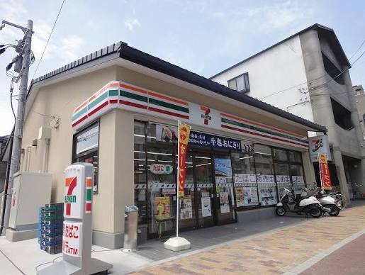 ヴィラサンシルク西大路 コンビニ