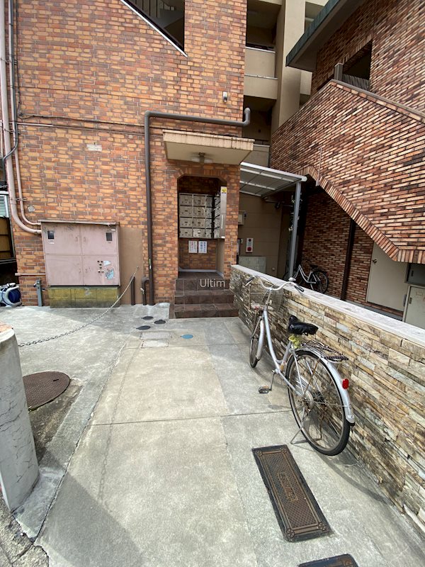 第一住田屋ビル エントランス