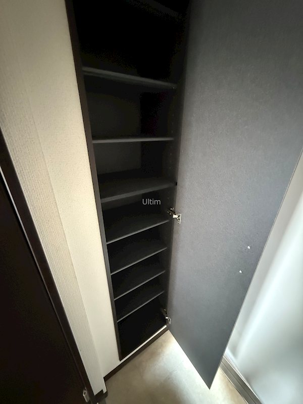 クレドール伏見稲荷 収納