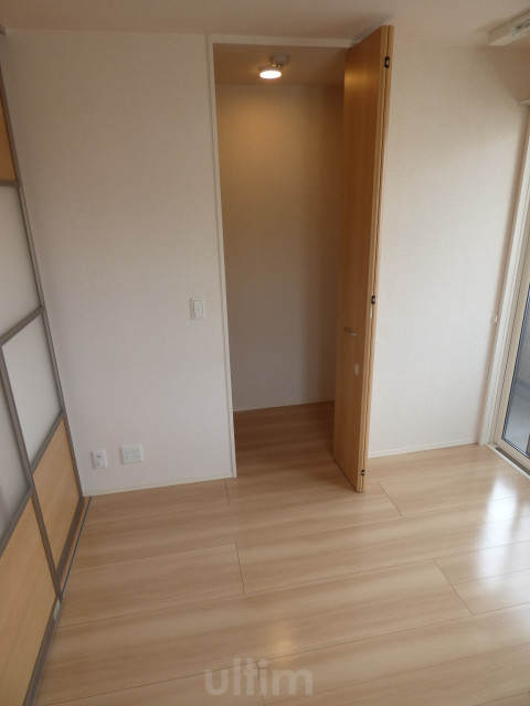 セジュール石田森南 収納