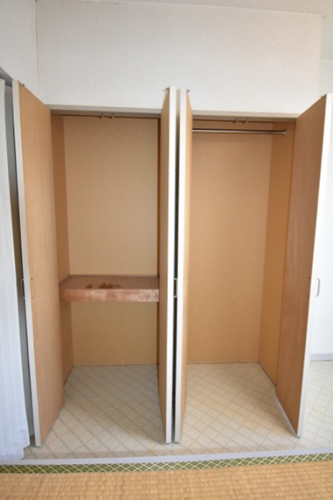 ぐれーすハイツ 収納