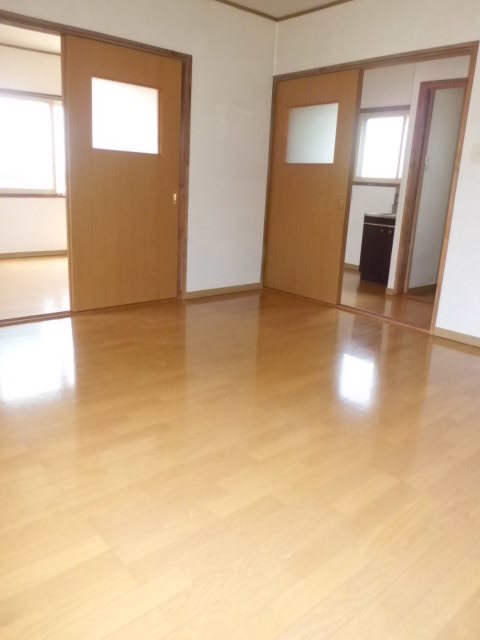 熊野アパート リビング