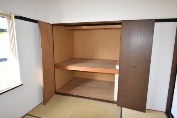 ウエストハイツＢ 収納