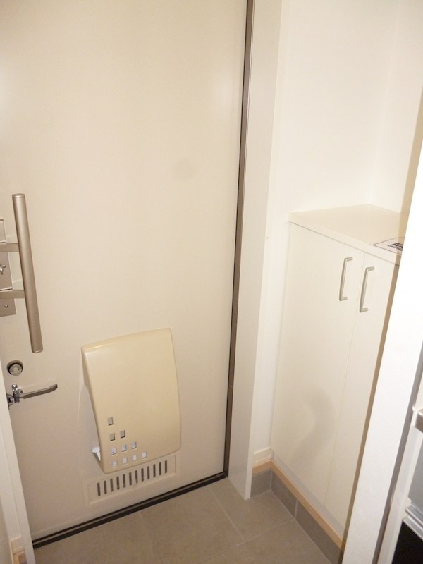 ヴェルエール西竹ノ塚 玄関
