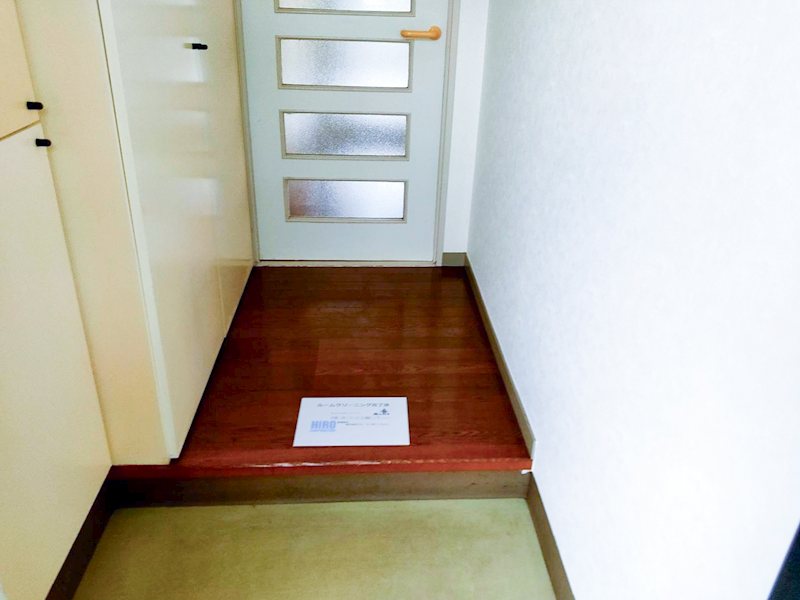 サンライズ春日 玄関