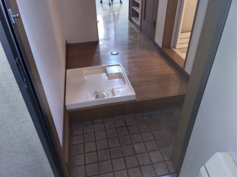 トラスティ落合 玄関