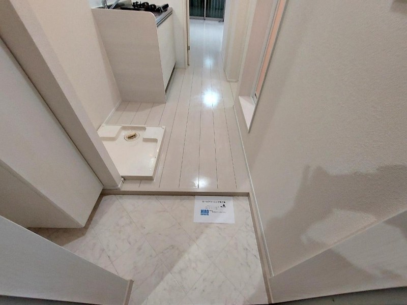 キャメル足立入谷 玄関