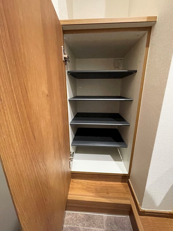 グランベスト本千葉 玄関