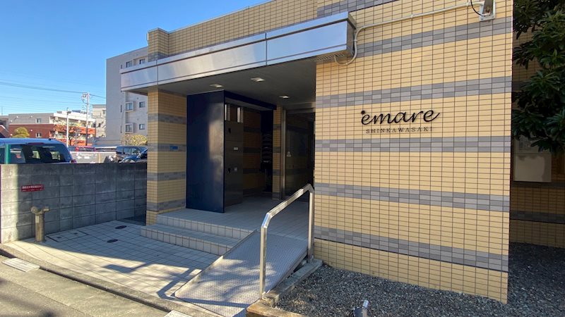 エマーレ新川崎 エントランス