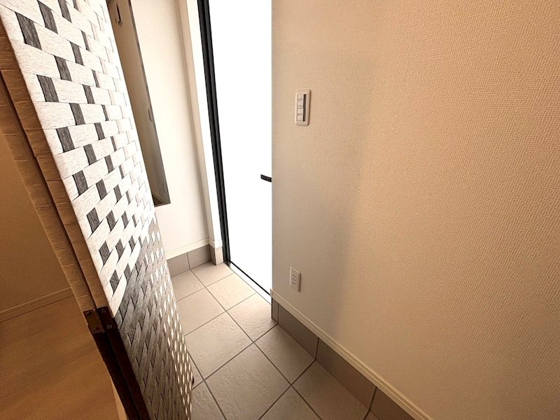 MOK-TERRACE NERIMA Villa 玄関