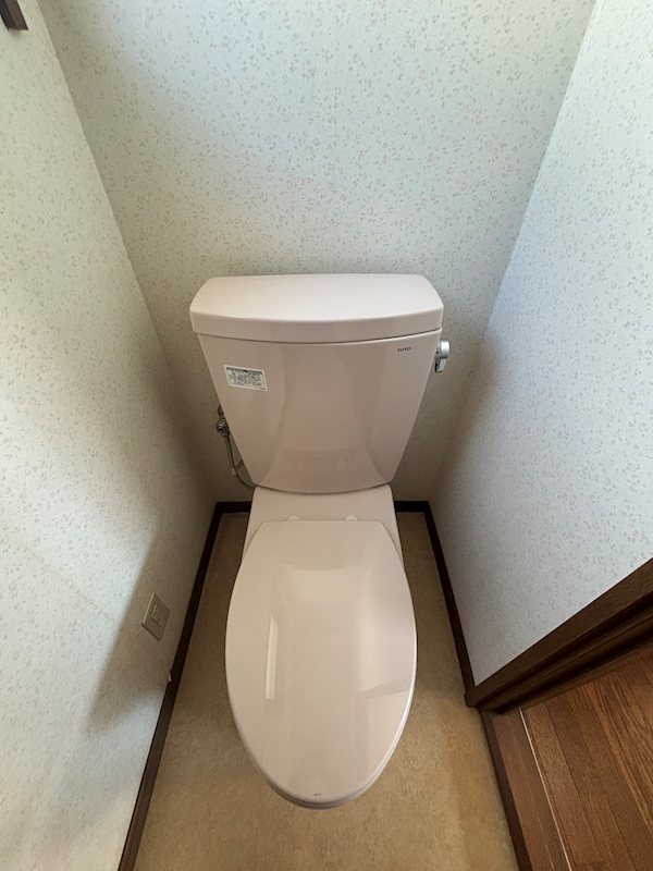 厚木市愛甲1丁目戸建 トイレ