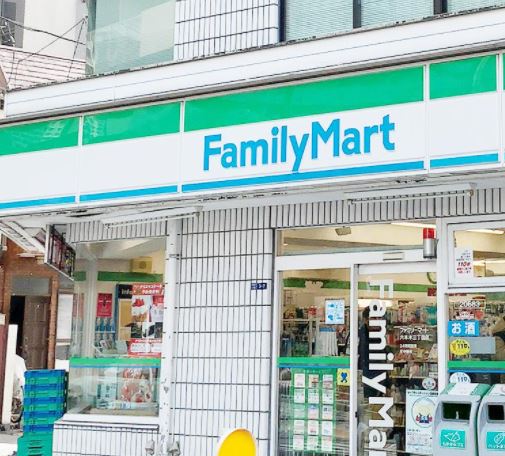 パレステュディオ六本木ＥＡＳＴⅡ コンビニ