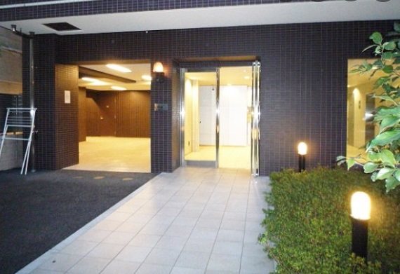エルフラット田町 (L-flat田町) エントランス