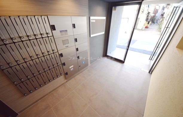 S-RESIDENCE新御徒町East       エントランス