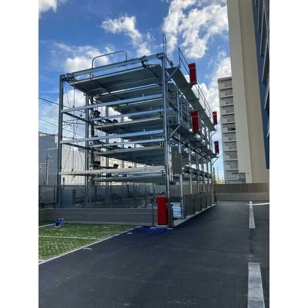 エスリード新栄グランラグジェ 駐車場