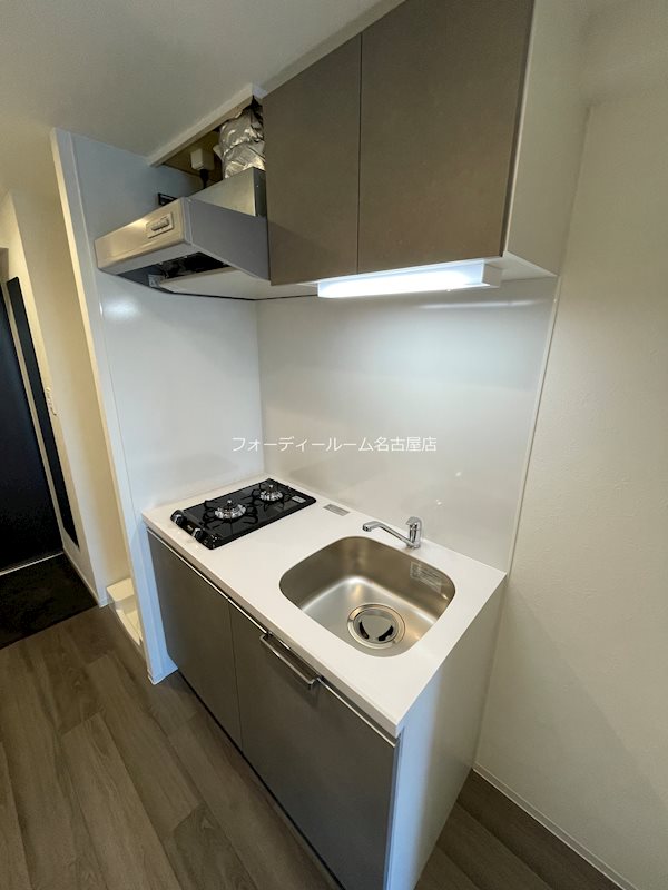 プレサンス名古屋菊井セルカ キッチン
