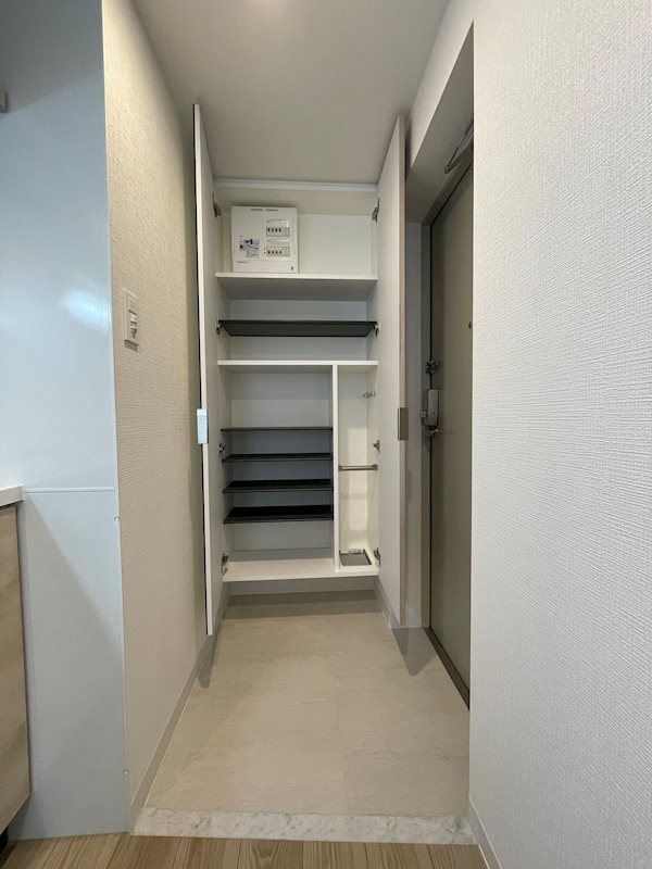 エスリード上前津セレーノ 収納