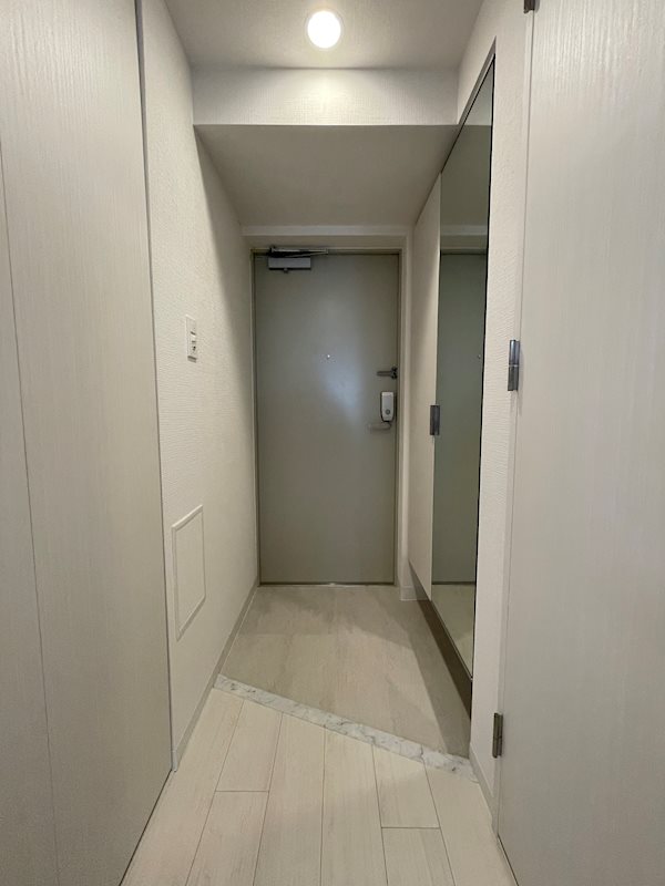 エスリード上前津セレーノ 玄関