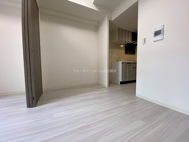 プレサンス広小路通今池 リビング