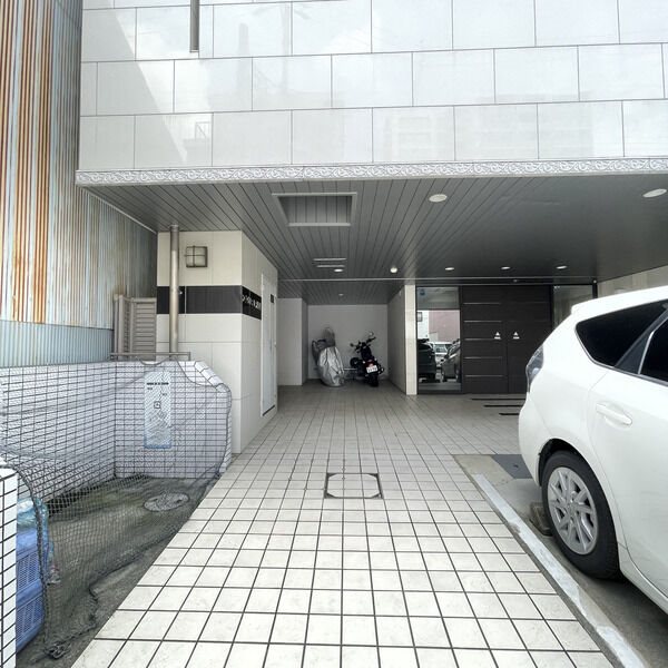 プランドール名駅 エントランス