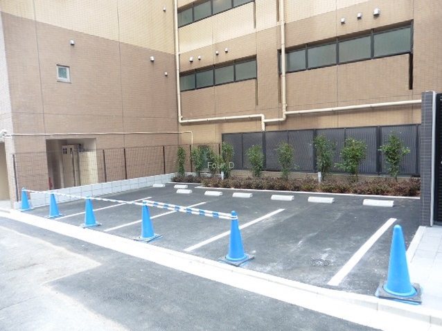 グランポート  駐車場