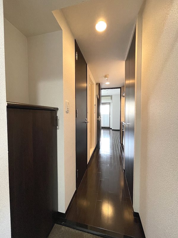 プレミアムコート名古屋金山インテルノ 玄関