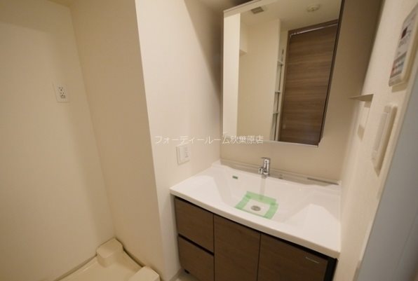 新神保町ビル 洗面所