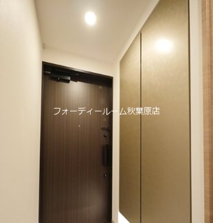 ピアース千代田東神田 玄関
