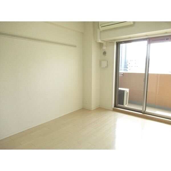 プレサンス千種駅前ネオステージ リビング