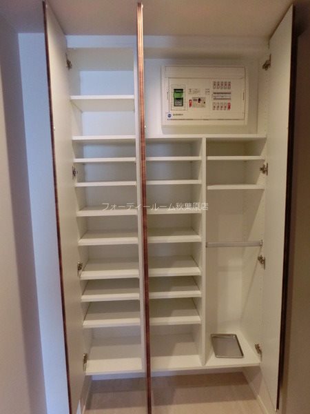 ザ・パークハビオ　蔵前  収納