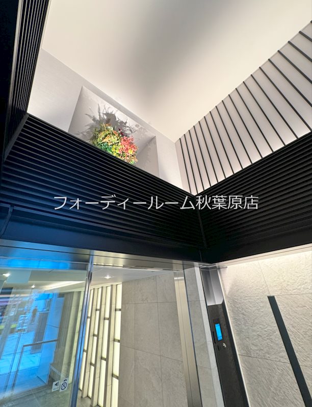 クロスレジデンス神田神保町 エントランス