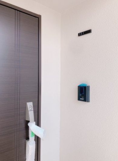 スリーアイランドタワー車道 玄関