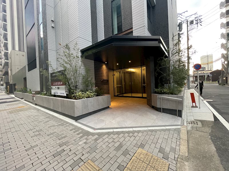 ローレルアイ名駅東 エントランス