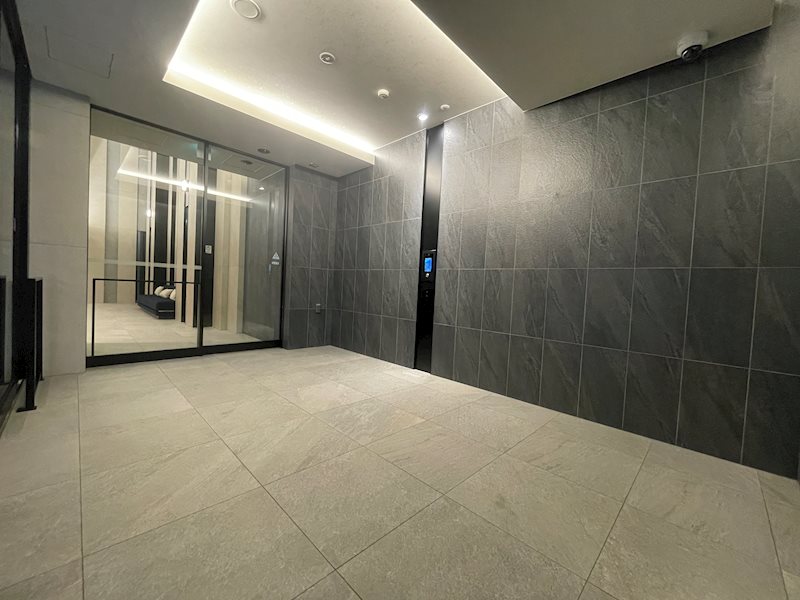ローレルアイ名駅東 エントランス
