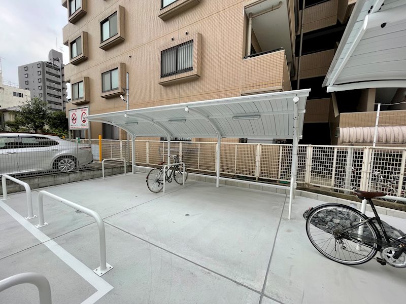 アクアエテルナ泉 駐車場