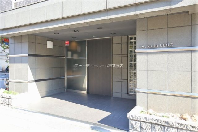 ＬＡ．スイート上野  エントランス