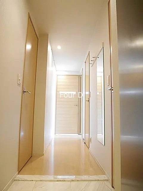 ピアース虎ノ門 玄関