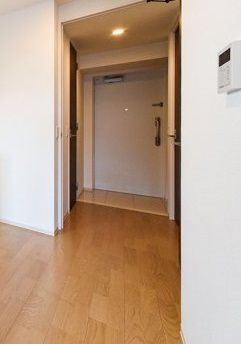 OKBアヴェニール菊井町 玄関