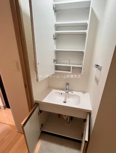 クレイシアIDZ上野 洗面所
