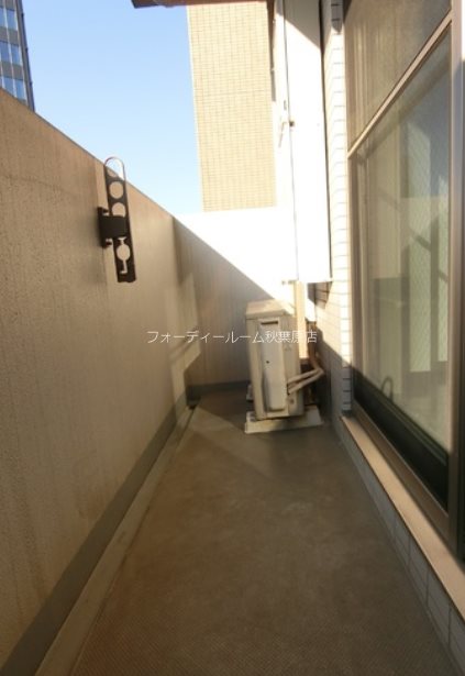 メインステージ神田駅前 ベランダ