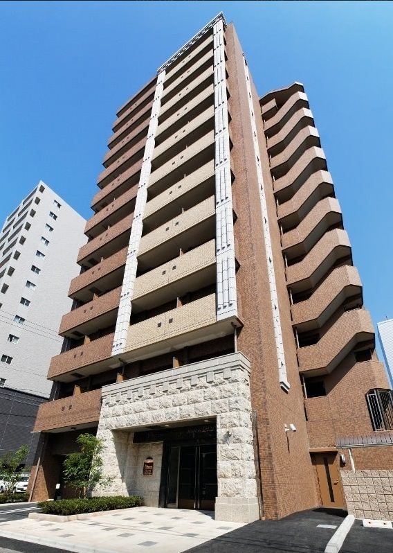 プレサンス名古屋STATIONキュオル 外観