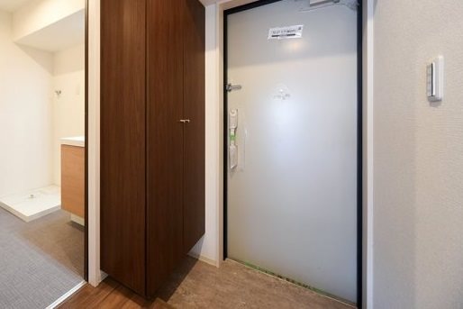 鉦銀館 玄関