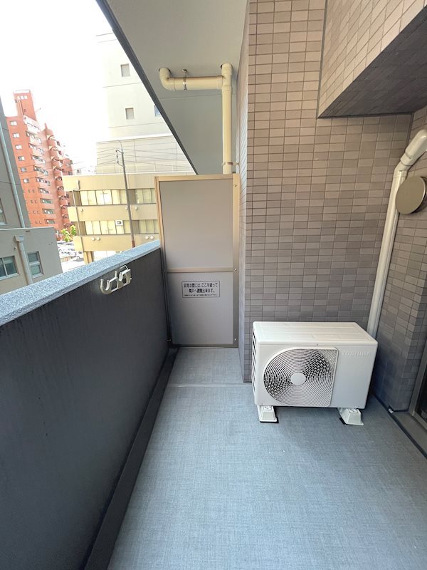 プレサンスジェネ栄 ベランダ