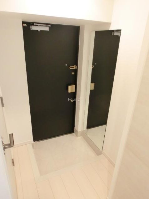 スカイコートパレス八丁堀 玄関