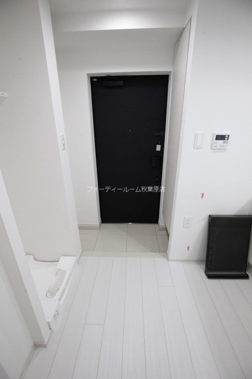 メインステージ三ノ輪EAST 玄関