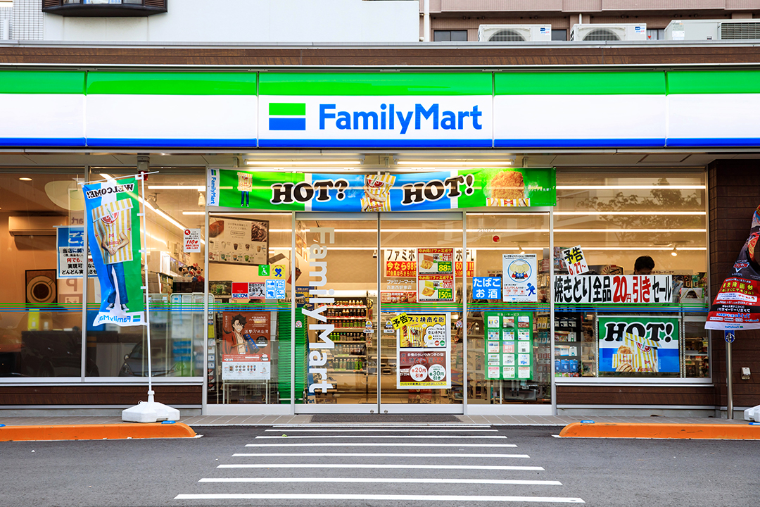 エスプレイス名古屋神宮前 コンビニ