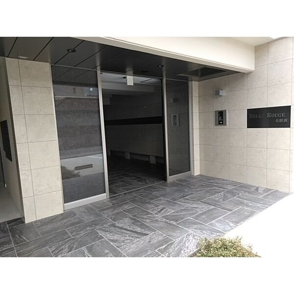 ベルルージュ名駅西 エントランス